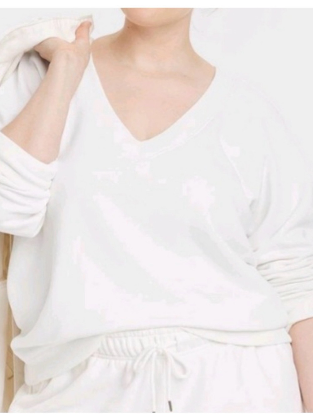 Universal Thread Like New Soft V Neck Women's White Sweatshirt XXL - Picture 2 of 10